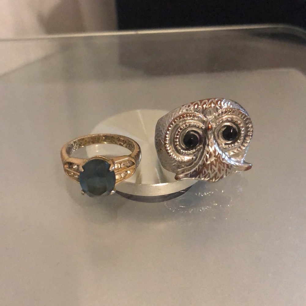 Rings Silvertone Owl Black Eyes Goldtone Blue Gemstone